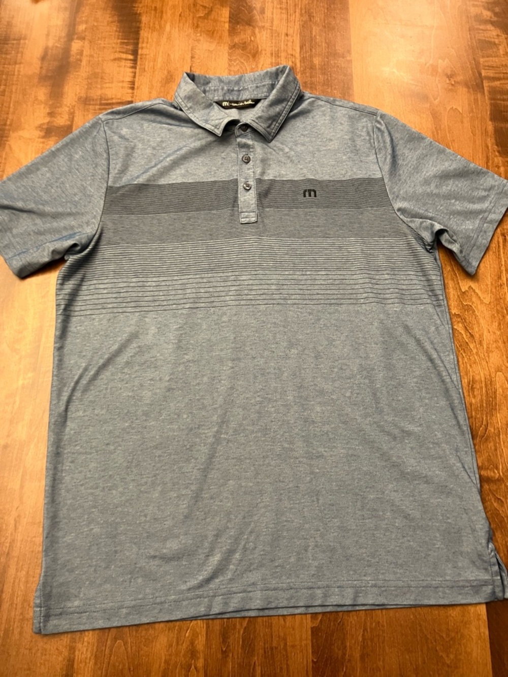 Travis Mathew men’s polo blue striped size large